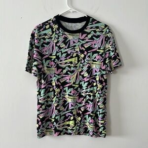 Guess Los Angeles crewneck t shirt men’s medium. 80s neon vibes. Totally rad!